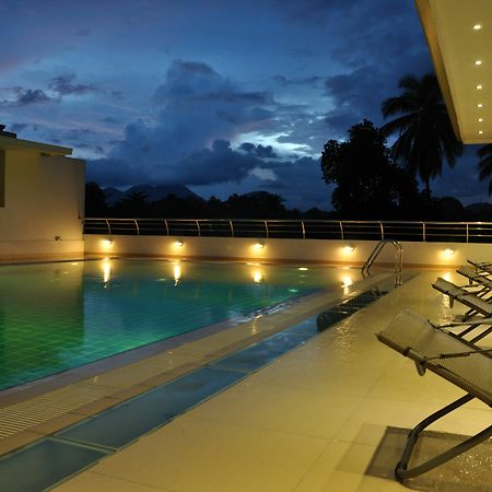 Serene Villa Ratnapura Eksteriør billede