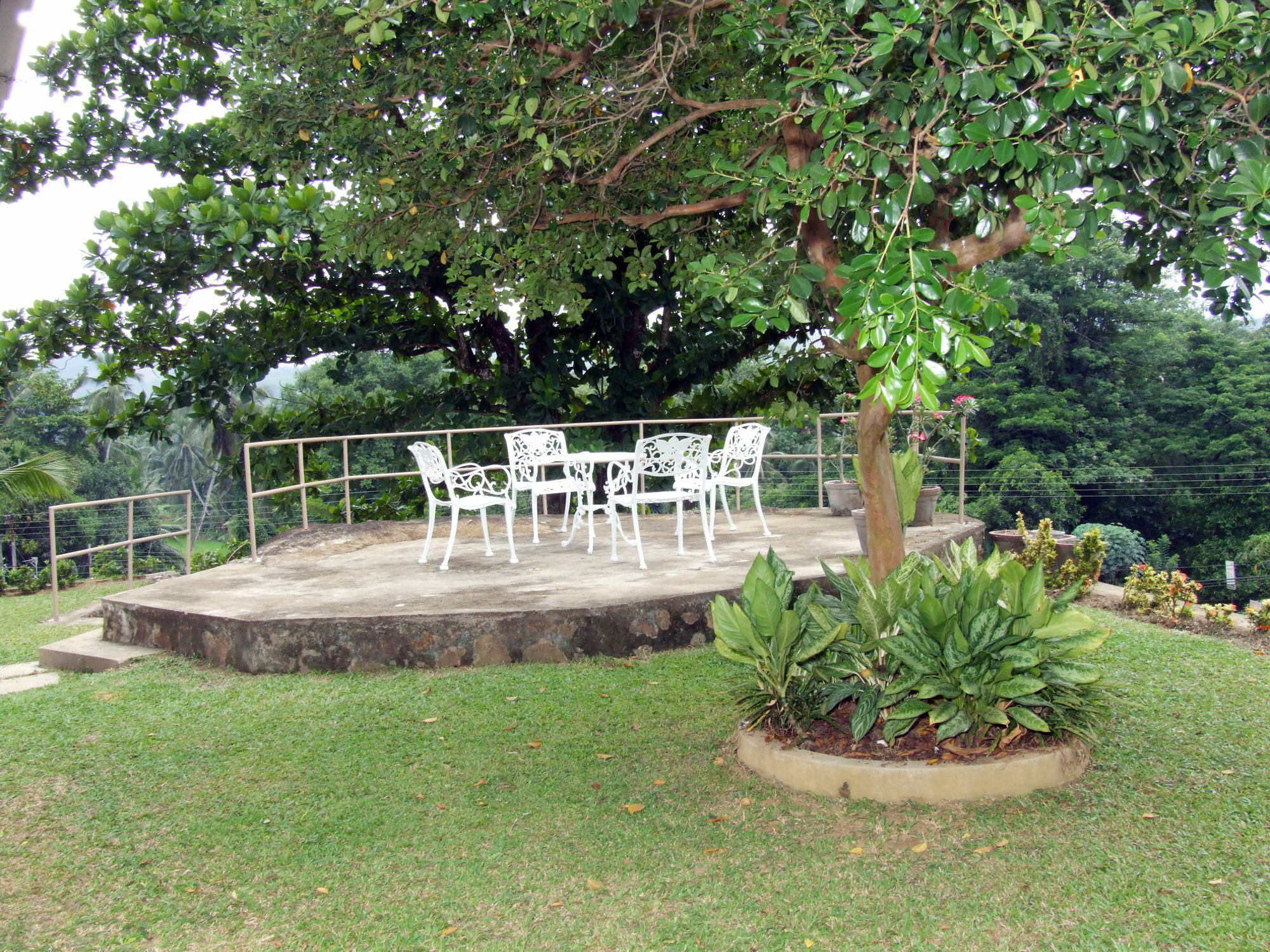 Serene Villa Ratnapura Eksteriør billede